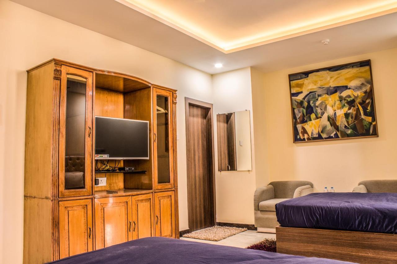 Hotel Lav Kush International Varanasi Exterior foto