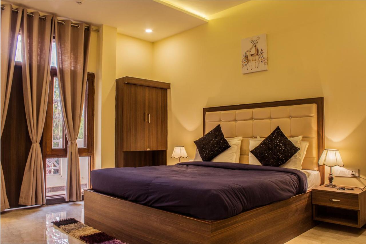 Hotel Lav Kush International Varanasi Exterior foto