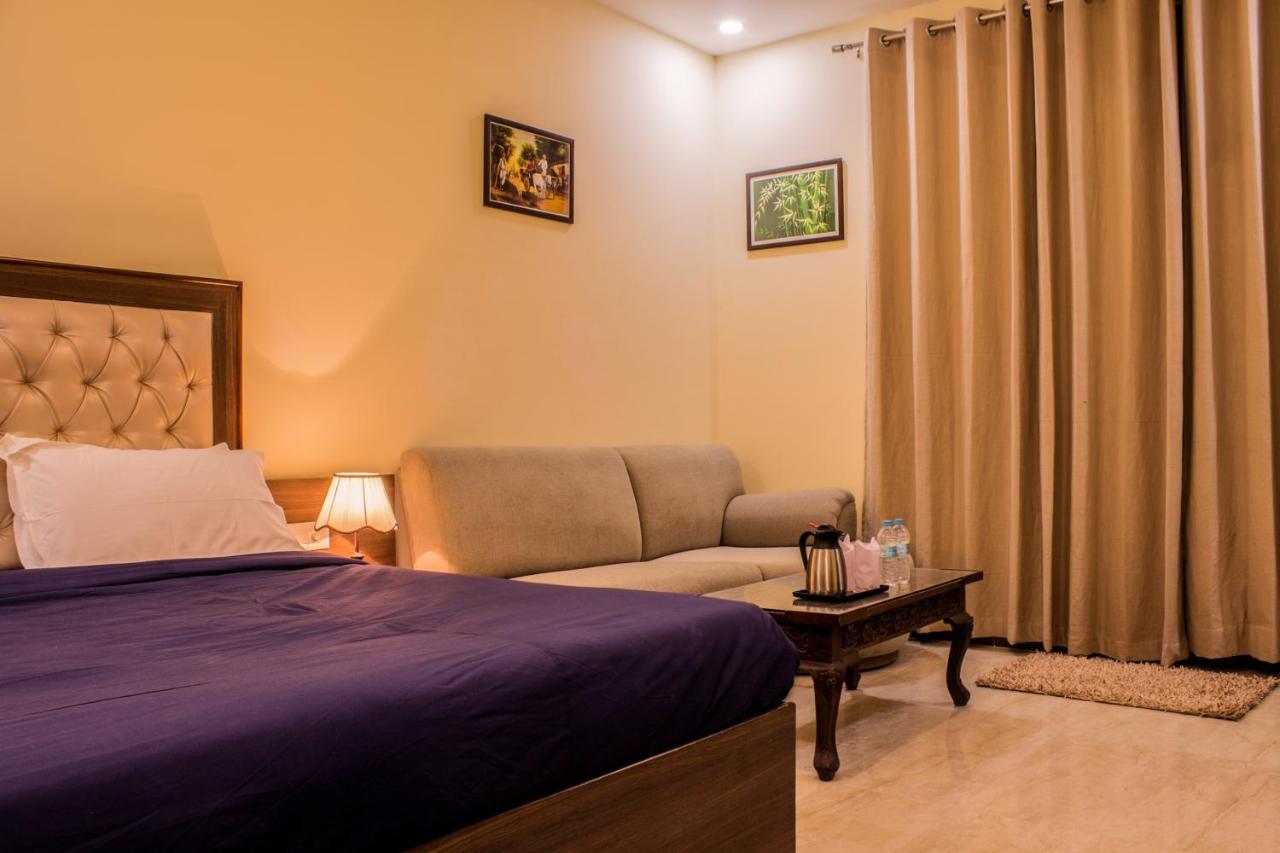 Hotel Lav Kush International Varanasi Exterior foto
